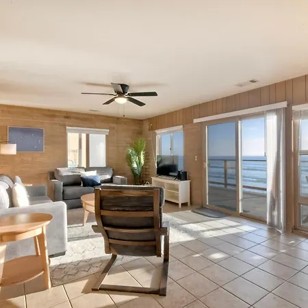 Oceanfront Getaway - Ocean Views - Fire Pit - Bbq - Beach Access
